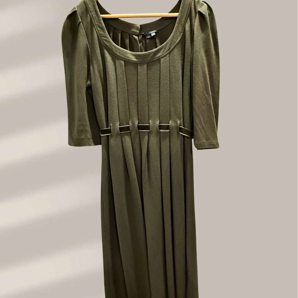 Theory Green Midi Dress Lg Pleated Waist Velvet Ribbon Belt Tiny Buttons Up Back